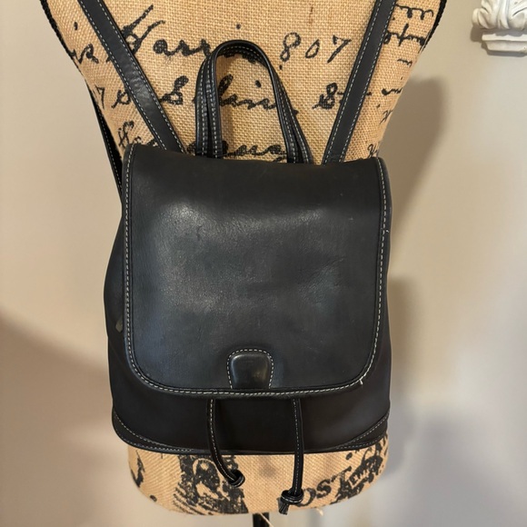 Vintage Coach Bleecker Backpack Drawstring Flap Bag Black Leather 9315 Restored Vintage Coach Bleecker Backpack Drawstring Flap Bag Black Leather 9315 Restored
